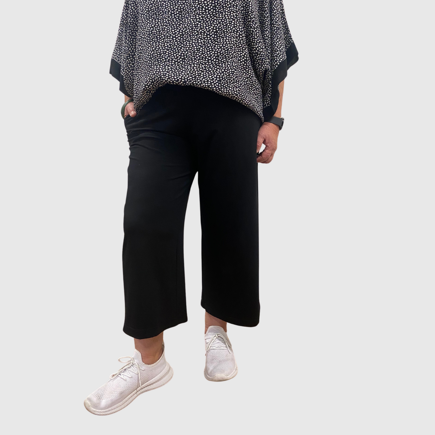 A. Pocket pant black